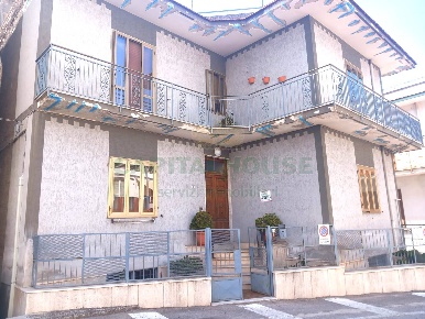 Foto Appartamento a Baiano di 110 m² con 4 locali in vendita