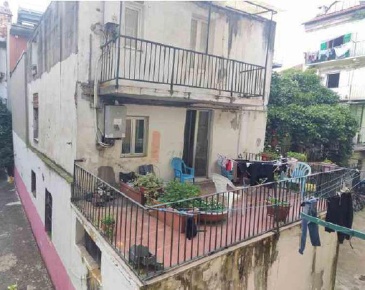 Foto Casa indipendente a Torino Aurora di 163 m² con 6 locali in vendita