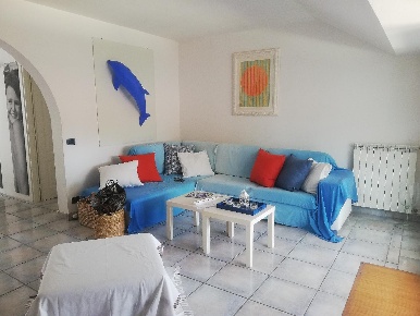 Foto Appartamento a Massa Marina di Massa Centro di 120 m² con 4 locali