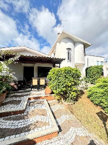 Foto Villa bifamiliare in Strada Provinciale Badino 29, Terracina di 144 m²