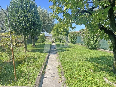 Foto Appartamento in Contrada Conti Coco 20/2, Cocquio-Trevisago Cocquio