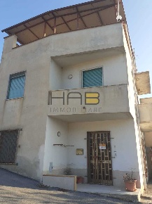 Foto Villa singola a Valderice di 150 m² con 5 locali in vendita