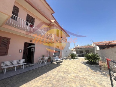 Foto Appartamento in Via Moncenisio, Siracusa Epipoli di 112 m² in vendita