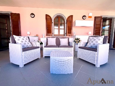 Foto Appartamento a Massa Centro di 100 m² con 4 locali in vendita