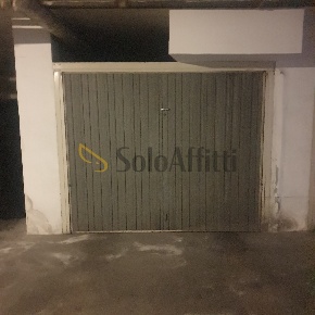 Foto Posti auto in viale dei Caduti 56, Legnago Centro di 14 m² in affitto