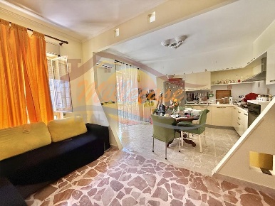 Foto Appartamento in Via Monte BIANCO, Siracusa Epipoli di 110 m²
