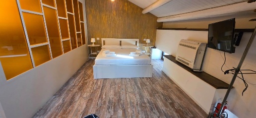 Foto Appartamento in Via Tezzano 7, Catania Centro Storico di 72 m²