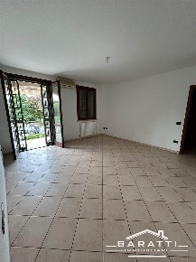 Foto Appartamento a Suzzara Centro di 100 m² con 6 locali in vendita