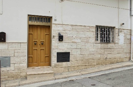 Foto Appartamento a Canosa di Puglia Centro di 100 m² con 4 locali