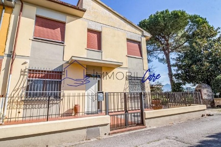 Foto Casa indipendente a Pisa Riglione - Oratoio di 160 m² con 7 locali