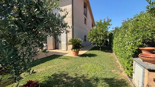 Foto Appartamento a Pontedera Gello, Pardossi di 84 m² con 3 locali