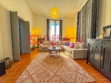 Foto Villa unifamiliare a Montecatini-Terme di 330 m² con 12 locali