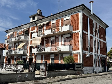 Foto Appartamento in Via Privata Don Orione 2, Pogliano Milanese di 70 m²