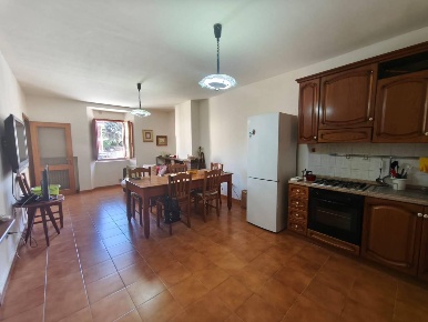 Foto Appartamento a Caramanico Terme Centro di 220 m² con 5 locali