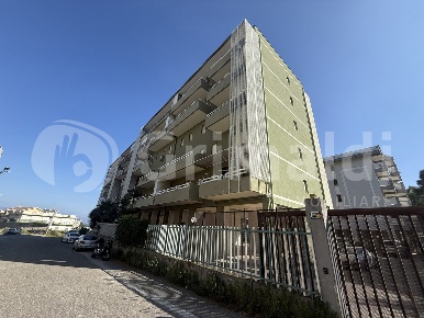 Foto Appartamento in Via Madonna Del Guidare Complesso La Sirenetta 3/D,