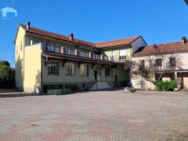 Foto Capannone industriale in Regione Taverne 67 • Villafranca d'Asti (AT),