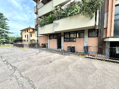 Foto Ufficio in via antonio canova 25, Varese Biumo Inferiore - Superiore