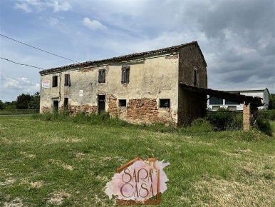 Foto Casa indipendente a Bagnacavallo di 247 m² con 4 locali in vendita