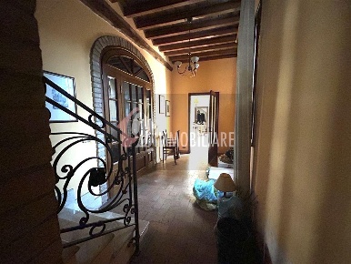 Foto Casa indipendente a San Martino dall'Argine di 370 m² con 17 locali
