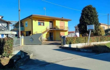Foto Casa indipendente in Via Cavin Maggiore, Pianiga Centro di 168 m²