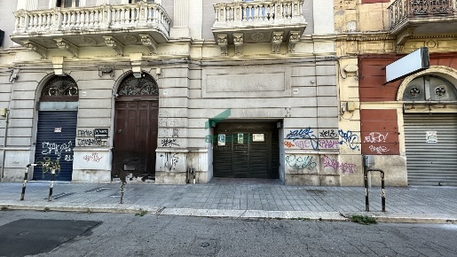 Foto Magazzino in Corso Cavour 192, Bari Murat di 300 m² con 3 locali