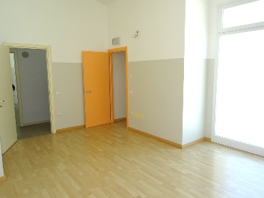 Foto Ufficio a Senigallia Saline di 190 m² con 10 locali in vendita