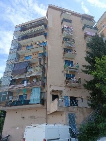 Foto Appartamento in Via dei Sessanta 14, Genova Cornigliano di 120 m²