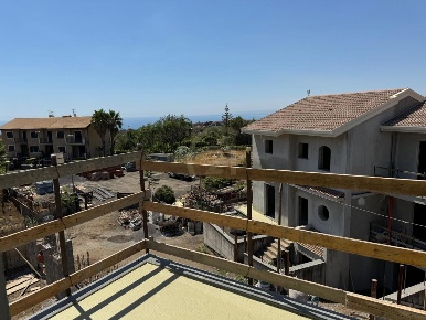 Foto Villa a schiera a San Giovanni la Punta Centro di 210 m² con 5 locali