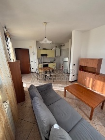 Foto Appartamento a Stienta Centro di 80 m² con 5 locali in vendita