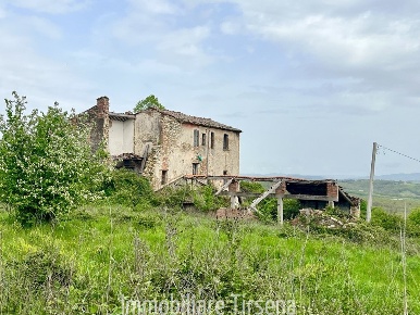Foto Casale a Orvieto di 400 m² con 10 locali in vendita
