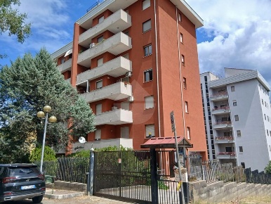 Foto Appartamento in Via Giuseppe Russo, Cosenza Panebianco - Tribunale
