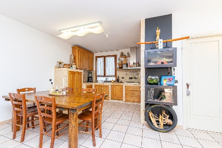 Foto Appartamento a Ponsacco Centro di 100 m² con 3 locali in vendita