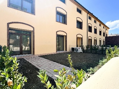 Foto Appartamento a Rosignano Marittimo Vada di 60 m² con 3 locali