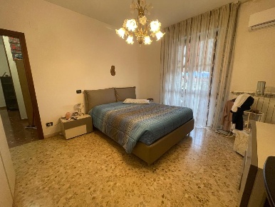 Foto Appartamento a Carrara Avenza di 90 m² con 4 locali in vendita