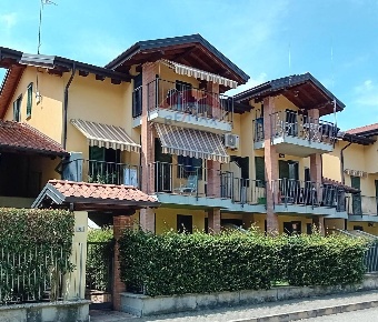 Foto Appartamento in Via Monte Cervino, Solbiate Arno di 69 m² con 5 locali
