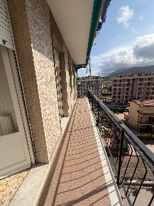 Foto Appartamento in Via Dalmazia, Albenga Centro di 70 m² con 3 locali