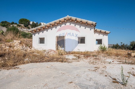 Foto Villa singola in SP 37, Melilli di 127 m² con 4 locali in vendita