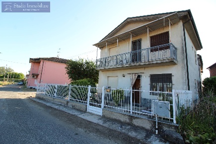 Foto Appartamento in Via Gulgielmo Marconi, Rea Centro di 175 m² in vendita