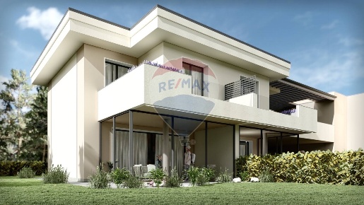 Foto Villa bifamiliare a Peschiera del Garda Centro di 200 m² con 5 locali