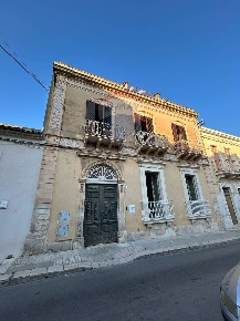 Foto Casa indipendente in Via Napoli 63, Avola Centro di 180 m² in vendita