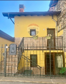 Foto Appartamento in Via della Chiesa, Mesenzana di 65 m² con 3 locali