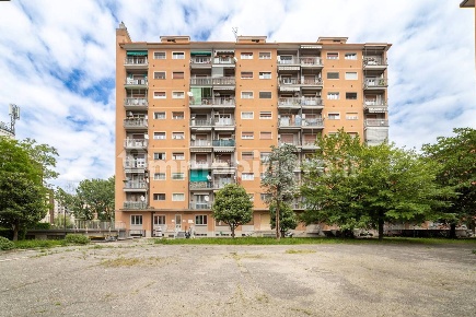 Foto Appartamento in Via Narni, Milano Crescenzago di 70 m² con 2 locali