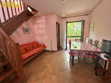 Foto Agriturismo a Fano Adriano Centro di 112 m² con 3 locali in vendita