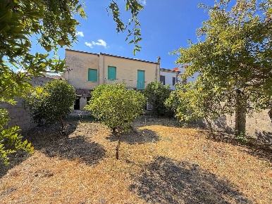 Foto Casa indipendente in Via Mazzini, Perfugas di 300 m² con 7 locali