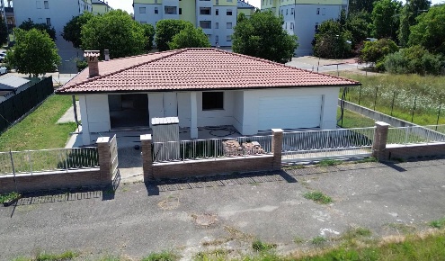 Foto Villa singola in via berlinguer, Fidenza di 190 m² con 5 locali
