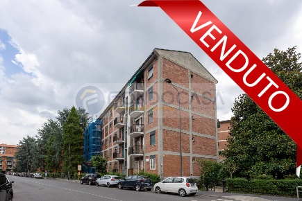 Foto Appartamento in Via Pisani Dossi, Milano Quartiere Feltre di 65 m²