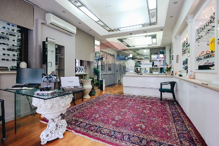 Foto Negozio in Via Galileo Galilei, Brescia Crocifissa di Rosa di 50 m²