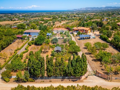 Foto Casa indipendente in S.V. Cheriga Manna, Sassari Ottava di 237 m²