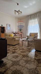 Foto Appartamento in Via Cappuccini vecchi, Caltagirone Centro di 167 m²