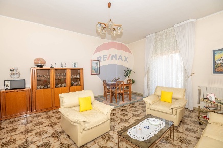 Foto Appartamento in Via Cappuccini vecchi, Caltagirone Centro di 167 m²